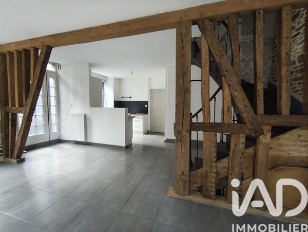 Location maison 4 pièces 72 m² Saint-Aubin-du-Cormier