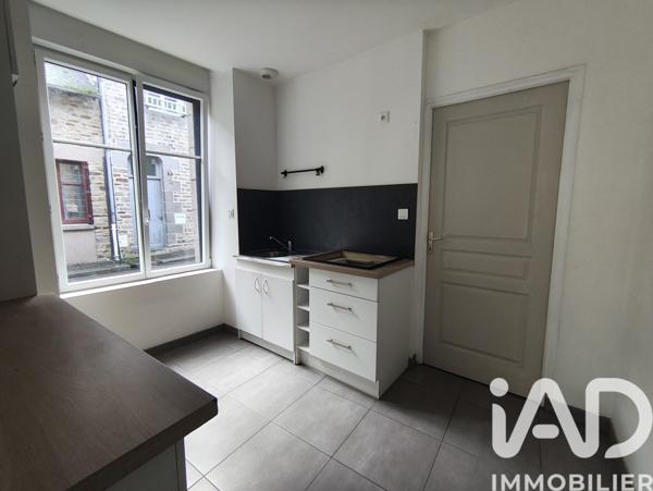 Location maison 4 pièces 72 m² Saint-Aubin-du-Cormier