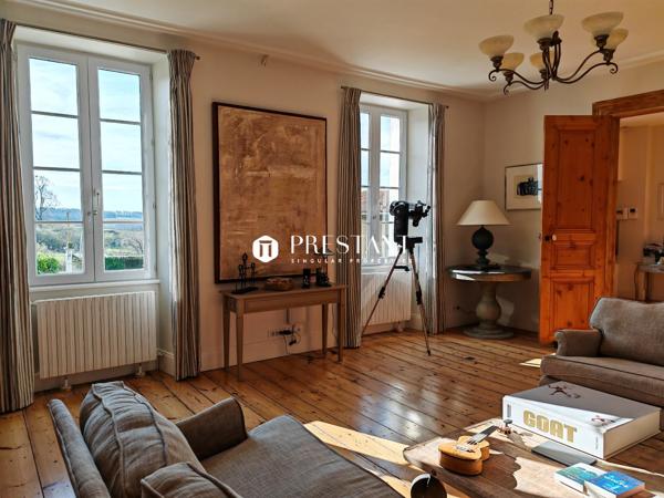 Un manoir entièrement restauré avec une qualité de rénovation remarquables, ANGOULEME