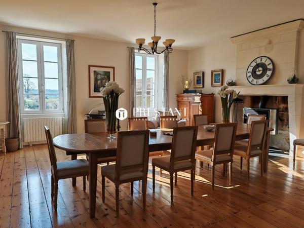 Un manoir entièrement restauré avec une qualité de rénovation remarquables, ANGOULEME