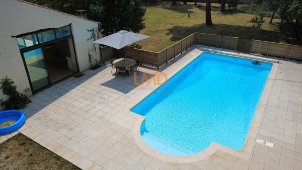 Demeure ancienne rénovée avec piscine