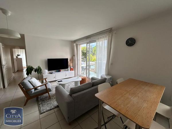 Appartement à louer 4 pièces 79.68m²