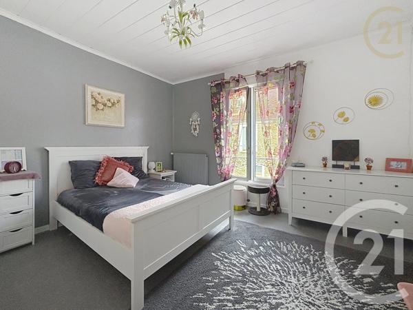 Maison à vendre  4 pièces - 90,95 m 2   MORET SUR LOING  - 77