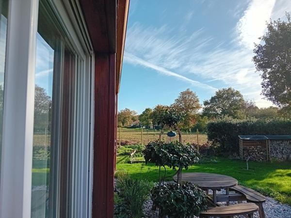 A Aizenay, maison en bois 96 m², 4 chambres
