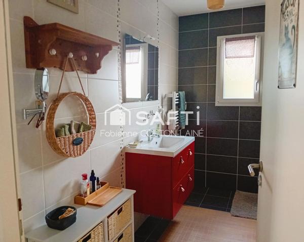 A Aizenay, maison en bois 96 m², 4 chambres