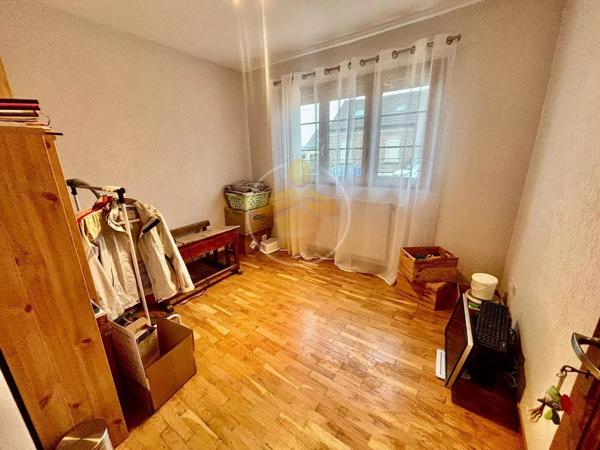 Vente                                                      Maison
                        
                     6 pièces                      100 m2                     à Tergnier