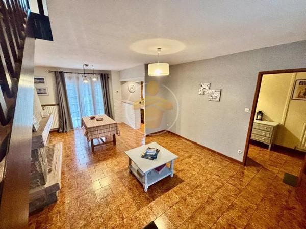 Vente                                                      Maison
                        
                     6 pièces                      100 m2                     à Tergnier