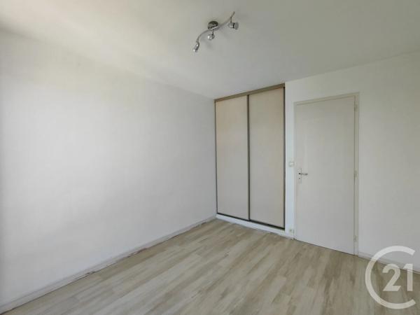 Appartement F3 à vendre  3 pièces - 62,81 m 2   ORLEANS  - 45