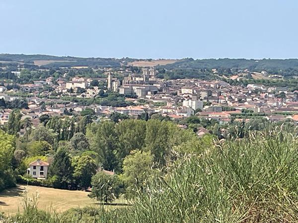 Emplacement dominant d'exception à AUCH, Vue Cathédrale & Pyrénées