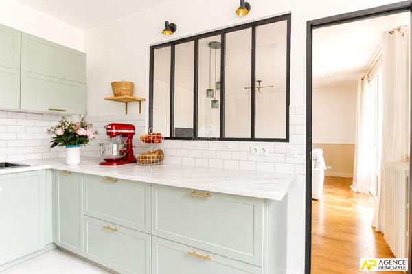 Versailles Glatigny Appartement 3P 68 m² carrez situé au rez-de-chaussée surelevé avec balcon, cave et box 475 000 € **  - Référence  28296
