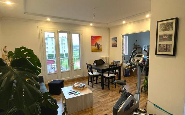 Appartement à vendre    3 pièces • 72 m2 Decize