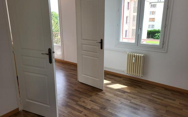 Appartement à vendre    3 pièces • 72 m2 Decize