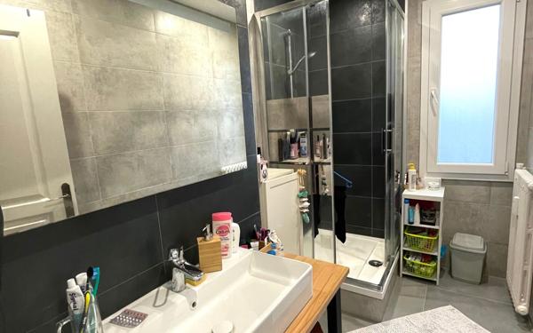 Appartement à vendre    3 pièces • 72 m2 Decize