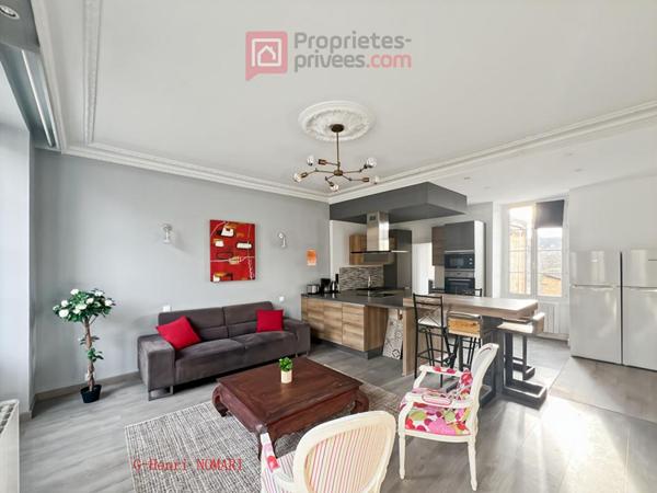 Immeuble Chateaubriant 11 pièce(s) 220 m2