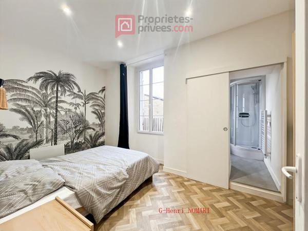 Immeuble Chateaubriant 11 pièce(s) 220 m2