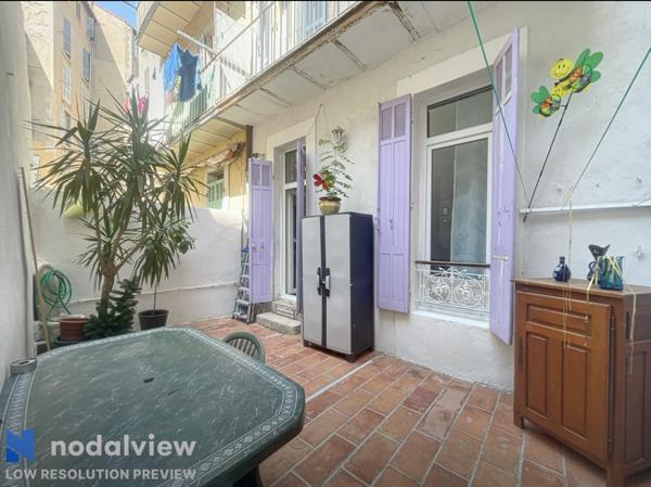 A VENDRE MARSEILLE 13003 ST LAZARE ST CHARLES APPARTEMENT T2 COURS TERRASSE CAVE