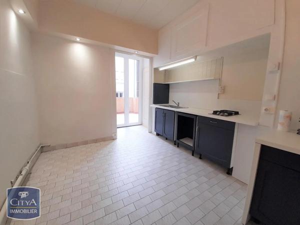 Appartement à louer 3 pièces 67.8m²