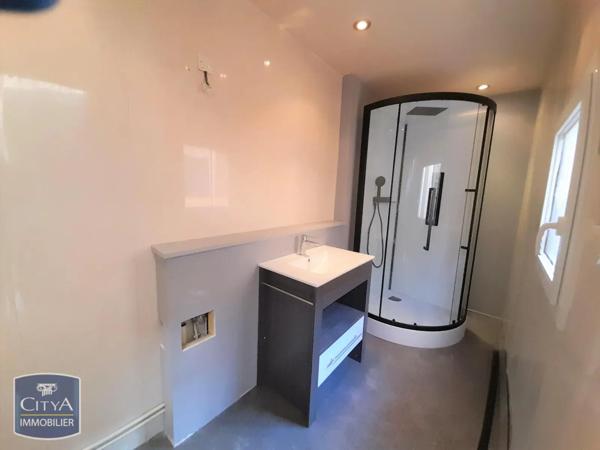 Appartement à louer 3 pièces 67.8m²