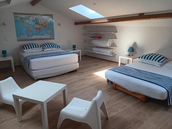 Maison MEUBLEE 2 pièces avec jardin, Le girouard 85150