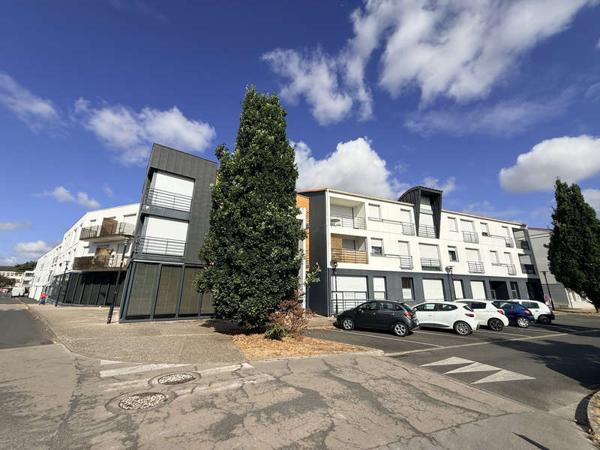 / Location Appartement 2 Pièces 53 m²