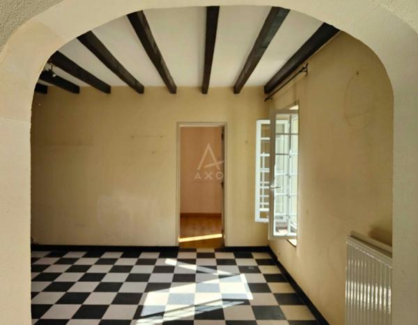 A VENDRE LONGERE - BAUGE EN ANJOU