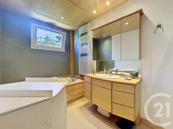 Maison à vendre  10 pièces - 326 m 2   CRETEIL  - 94