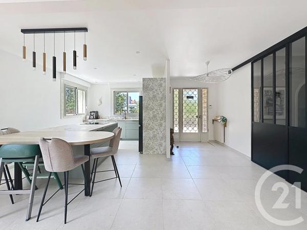 Maison à vendre  10 pièces - 326 m 2   CRETEIL  - 94