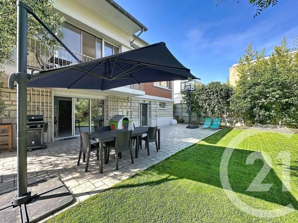 Maison à vendre  10 pièces - 326 m 2   CRETEIL  - 94