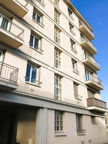 Immeuble à ROUEN, 76100 - 665m²