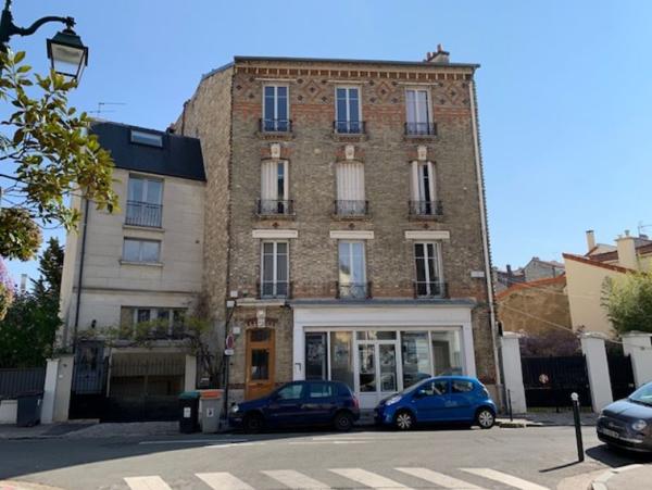 ASNIERES/ secteur BAC 2 P. 42.61M² 1050 
