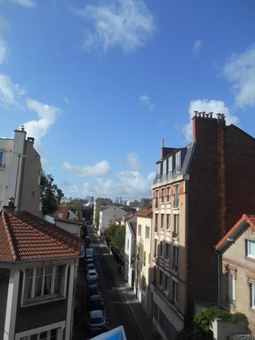 ASNIERES/ secteur BAC 2 P. 42.61M² 1050 