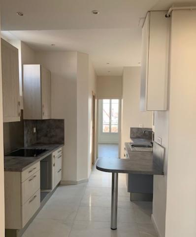 ASNIERES/ secteur BAC 2 P. 42.61M² 1050 