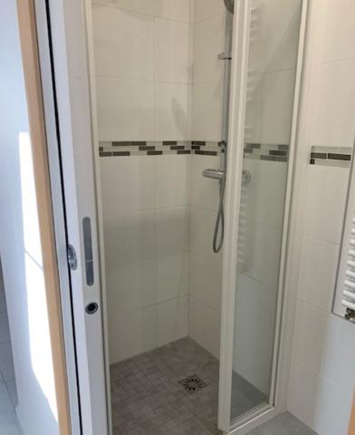 ASNIERES/ secteur BAC 2 P. 42.61M² 1050 