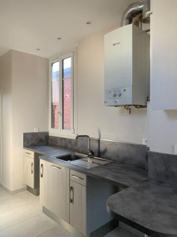 ASNIERES/ secteur BAC 2 P. 42.61M² 1050 