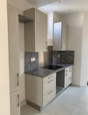 ASNIERES/ secteur BAC 2 P. 42.61M² 1050 