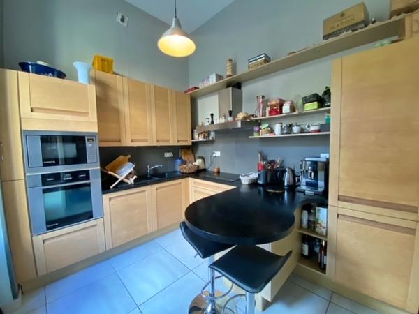 Appartement
                                                                                                                                                                                                                                                                                                                        4 pièce(s)                                                                                                                                                                                                          3 chambre(s)                                                                                                                                                                                                          94.72  m²