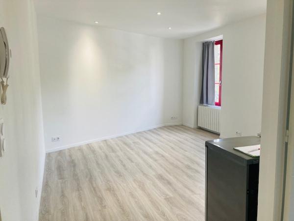 Appartement Morlaix 1 pièce(s) 25 m2 , Morlaix
