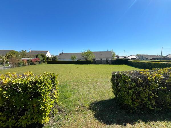 À VENDRE TERRAIN CONSTRUCTIBLE DE 727 m²