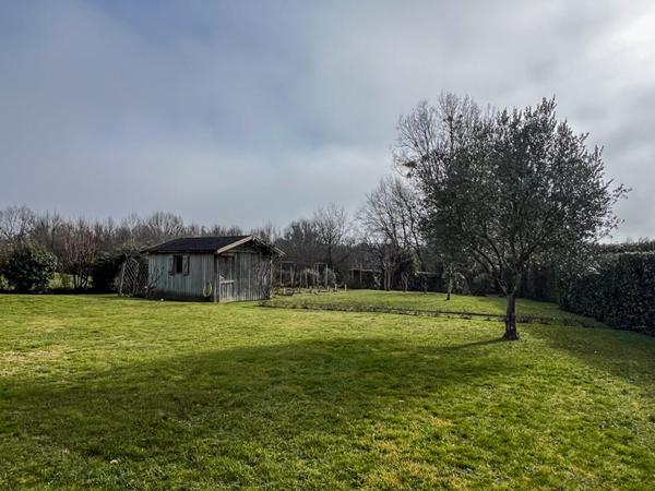 A vendre maison de charme avec vue unique sur la campagne - coeur des Ponts de Cé dans le quartier recherché de Saint Maurille - 5 chambres dont une vie de plain-pied