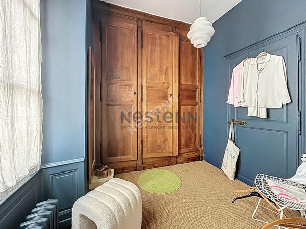 Propriété familiale à vendre en centre ville de Chateau-gontier - 217m2 et 7 chambres - 670m2 de terrain avec piscine !