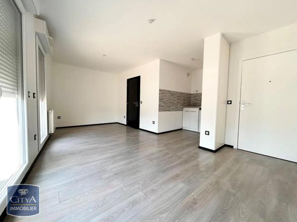 Appartement à louer 1 pièce 26.2m² Romainville (93230)