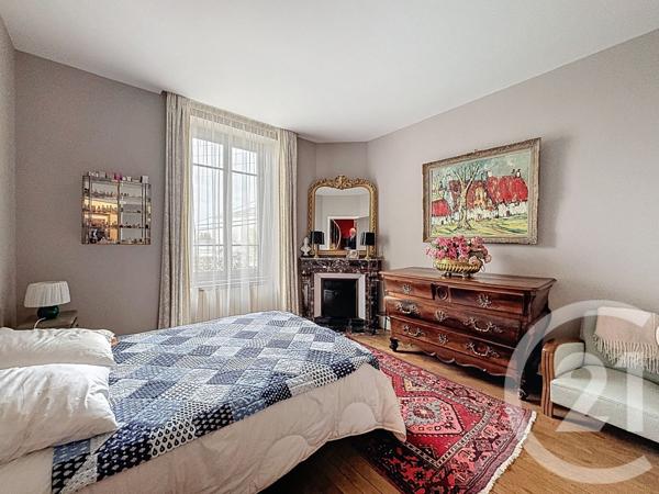 Maison à vendre  9 pièces - 237 m2 CHAUMONT - 52