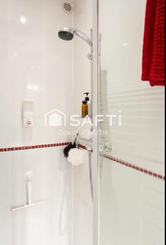 Appartement 2 pièces 1 chambre de 45 m2 situé en rez de chaussé QUARTIER BECON A COURBEVOIE