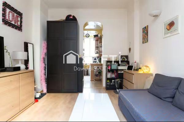 Appartement 2 pièces 1 chambre de 45 m2 situé en rez de chaussé QUARTIER BECON A COURBEVOIE