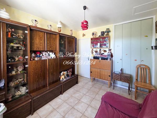 EXCLU, MANOSQUE, MAISON T4  DE PLAIN PIED dans petit lotissement calme sur 500 m² de jardin clos et arboré