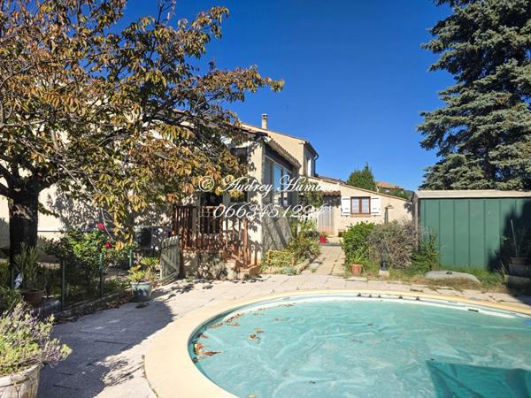EXCLU, MANOSQUE, MAISON T4  DE PLAIN PIED dans petit lotissement calme sur 500 m² de jardin clos et arboré