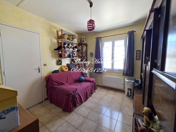 EXCLU, MANOSQUE, MAISON T4  DE PLAIN PIED dans petit lotissement calme sur 500 m² de jardin clos et arboré