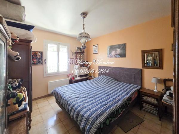 EXCLU, MANOSQUE, MAISON T4  DE PLAIN PIED dans petit lotissement calme sur 500 m² de jardin clos et arboré