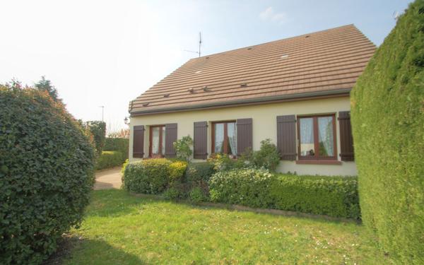 Maison à vendre    5 pièces •  La Chapelle-Saint-Mesmin