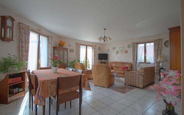 Maison à vendre    5 pièces •  La Chapelle-Saint-Mesmin